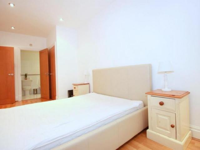 Room for rent in Kensington, Greater London