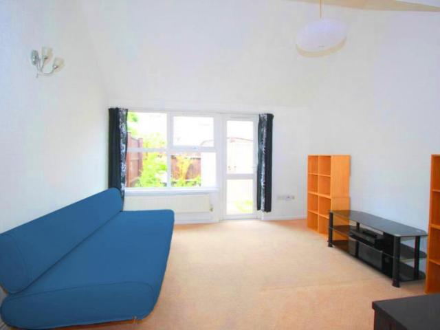 Room for rent in Barnsbury, Greater London