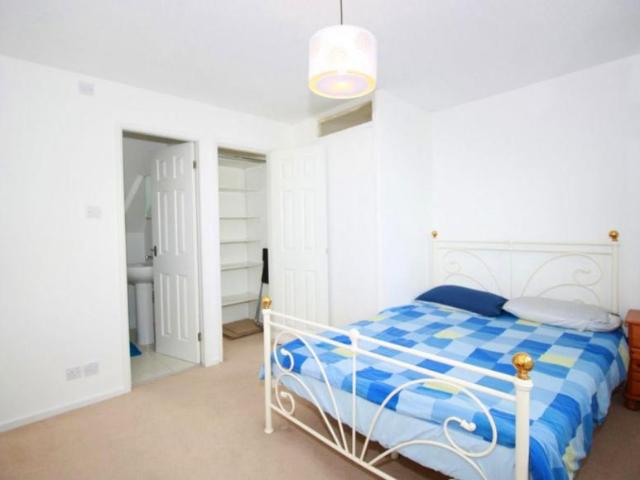 Room for rent in Barnsbury, Greater London