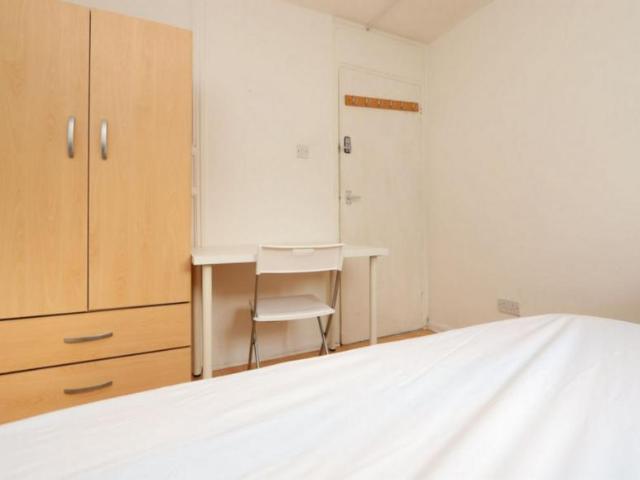 Room for rent in Plaistow, Greater London