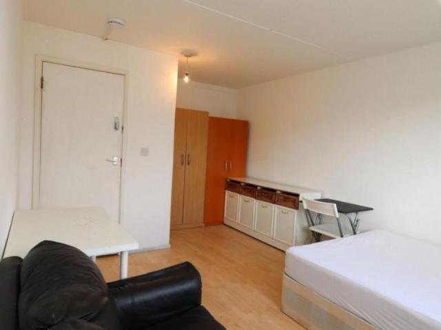 Room for rent in Plaistow, Greater London