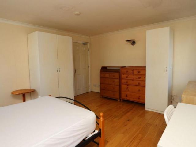 Room for rent in Isle Of Dogs, Greater London