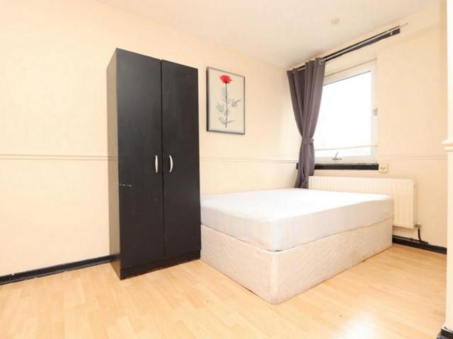 Room for rent in Globe Town, Greater London