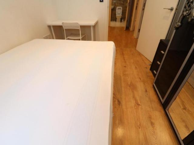Room for rent in Bromley-by-Bow, Poplar Grove