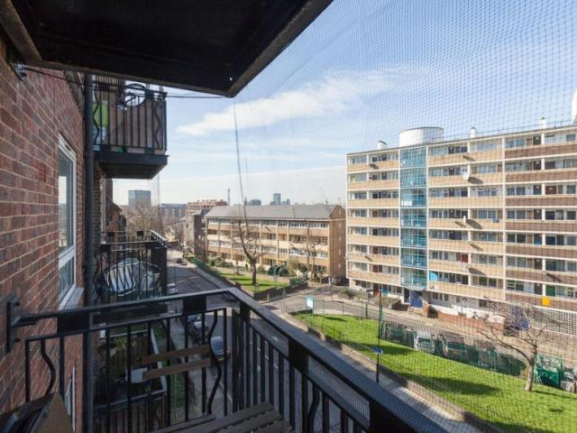 Room for rent in Barnsbury, Greater London
