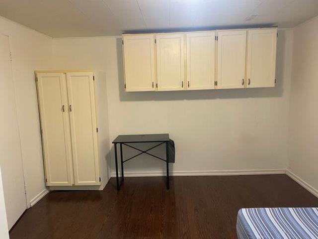 Room for rent in Markham