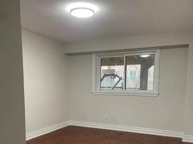 Room for rent in Pickering, Ontario