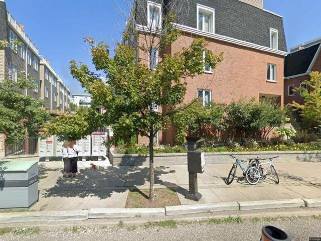 Room for rent in Woburn, Ontario