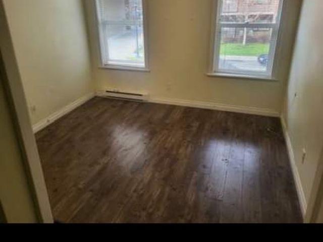 Room for rent in Victoria