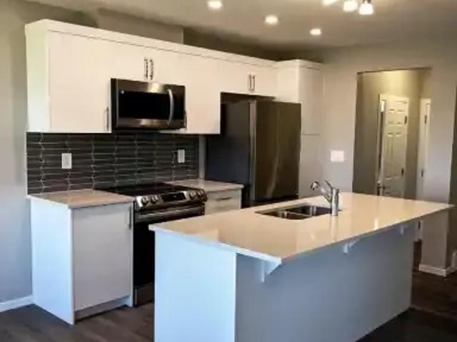 Townhouse for rent in Airdrie, Alberta