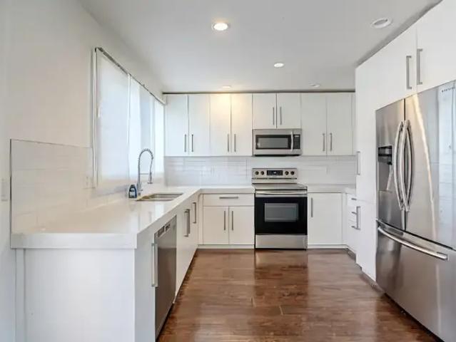 Townhouse for rent in Airdrie, Alberta