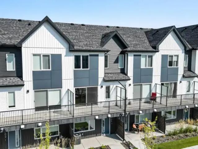 Townhouse for rent in Airdrie