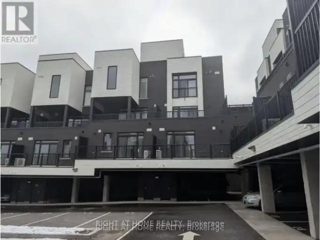 Townhouse for rent in Durham, Ontario