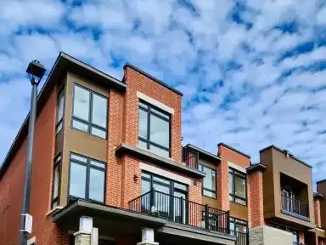 Townhouse for rent in Durham, Ontario