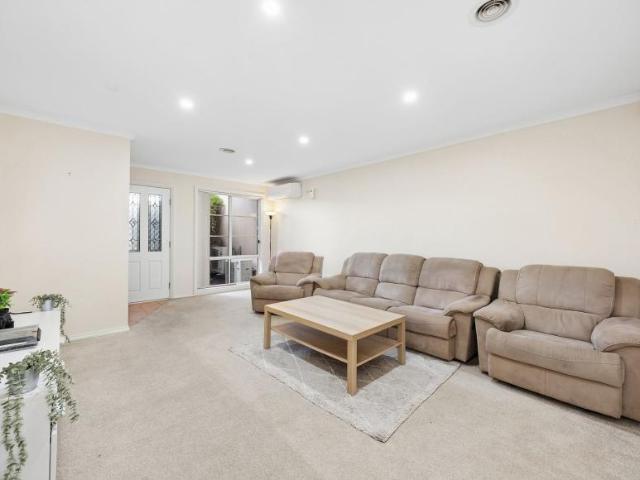 Townhouse for sale in Amaroo, District of Gungahlin