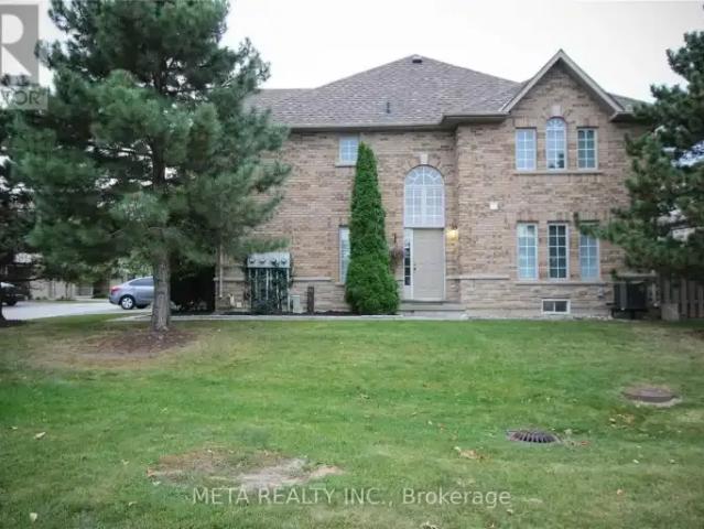 Townhouse for rent in Burlington, Ontario