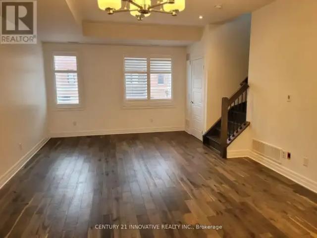 Townhouse for rent in Burlington, Ontario