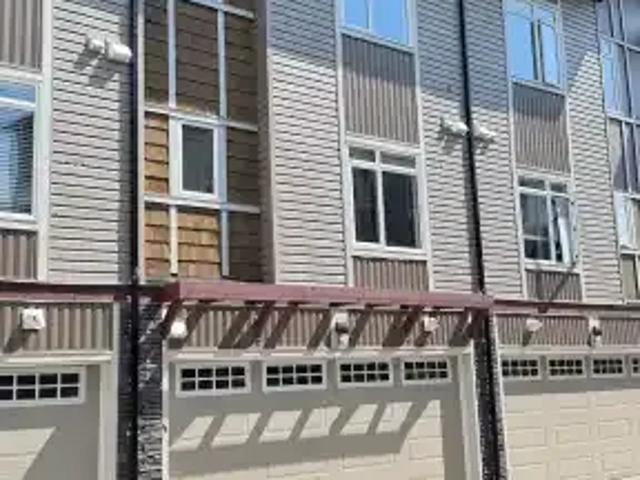 Townhouse for rent in Northwest, Alberta