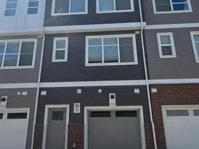 Townhouse for rent in Northwest, Alberta
