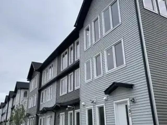 Townhouse for rent in Northwest, Alberta