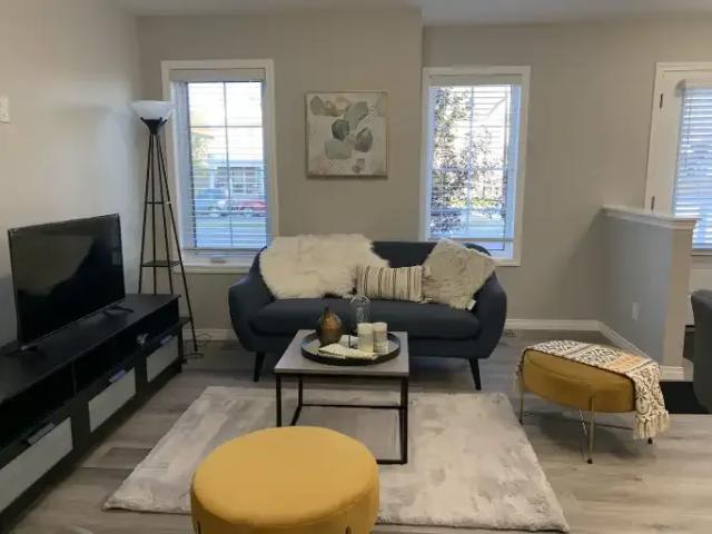 Townhouse for rent in Northwest, Alberta