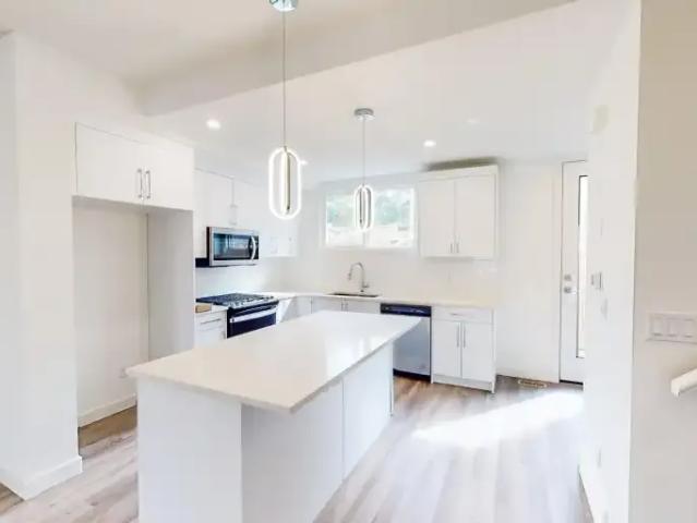 Townhouse for rent in Northwest, Alberta