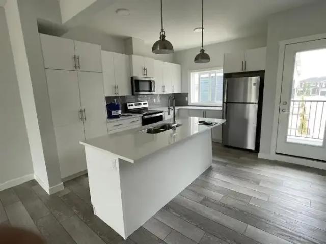 Townhouse for rent in Northwest, Alberta