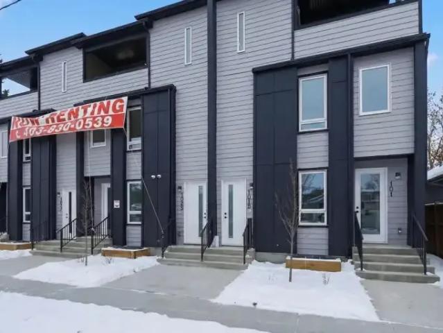 Townhouse for rent in Northwest, Alberta