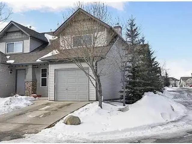 Townhouse for rent in Northwest, Alberta