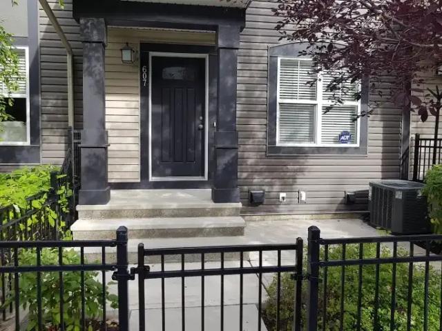 Townhouse for rent in Northwest, Alberta