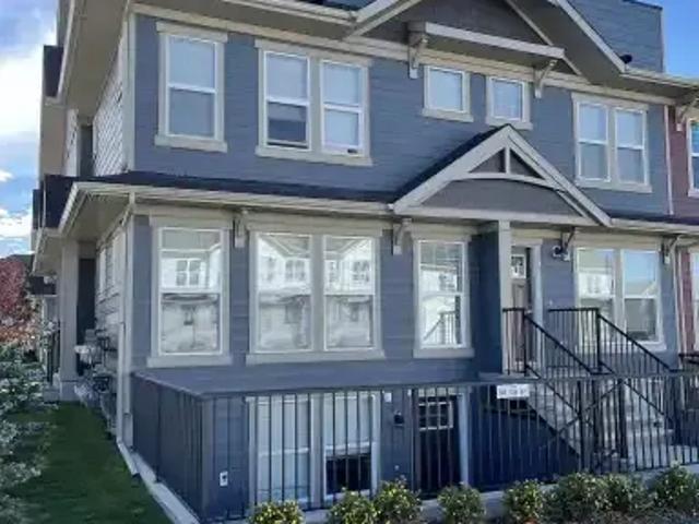 Townhouse for rent in Northwest, Alberta