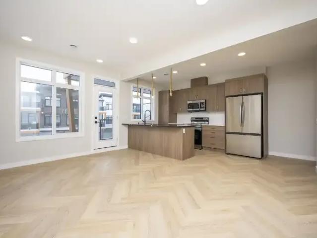 Townhouse for rent in Northwest, Alberta