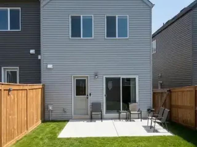 Townhouse for rent in Northwest, Alberta