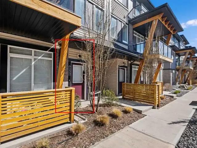 Townhouse for rent in Northwest, Alberta