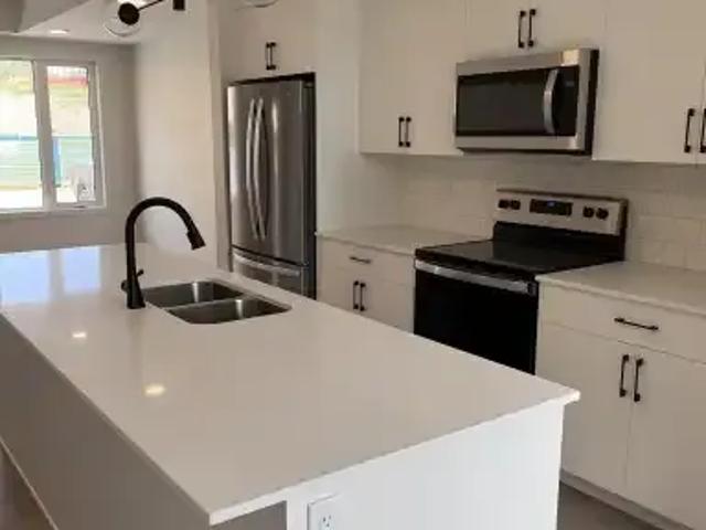 Townhouse for rent in Northwest, Alberta