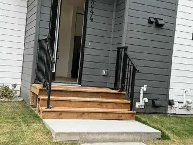 Townhouse for rent in Northwest, Alberta