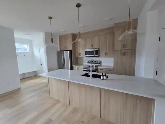 Townhouse for rent in Northwest, Alberta