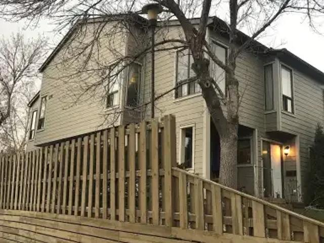 Townhouse for rent in Northwest, Alberta