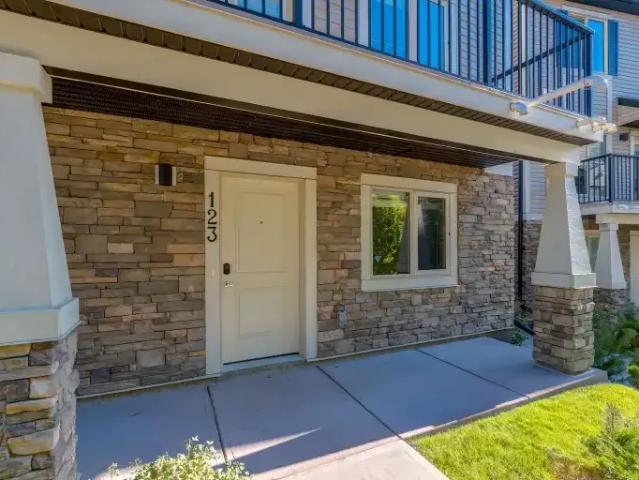 Townhouse for rent in Northwest, Alberta