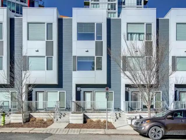 Townhouse for rent in Northwest, Alberta