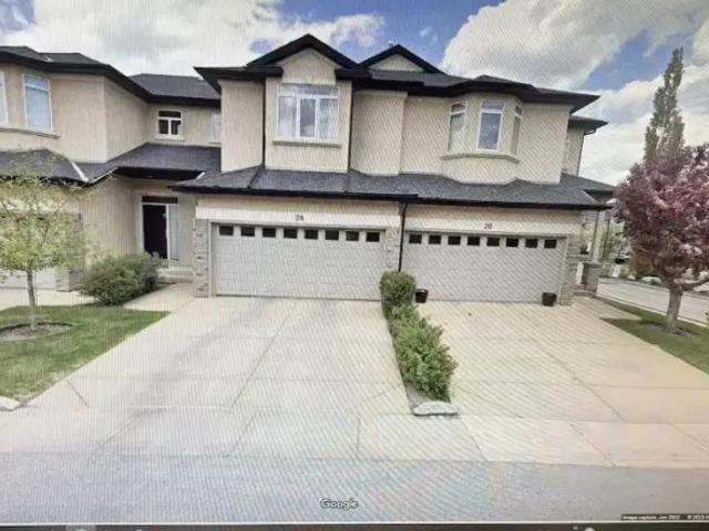 Townhouse for rent in Northwest, Alberta