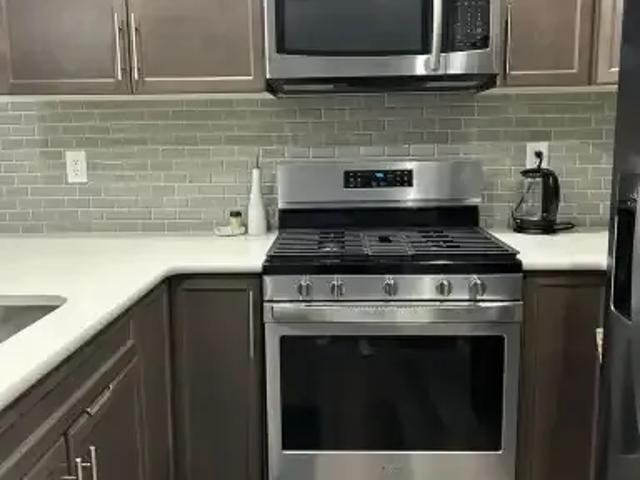 Townhouse for rent in Northwest, Alberta