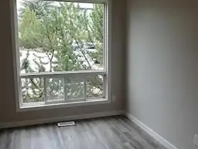 Townhouse for rent in Northwest, Alberta
