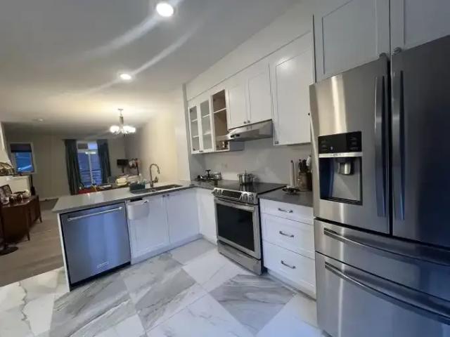 Townhouse for rent in Northwest, Alberta