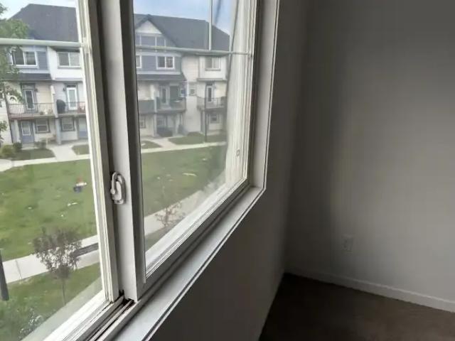 Townhouse for rent in Northwest, Alberta