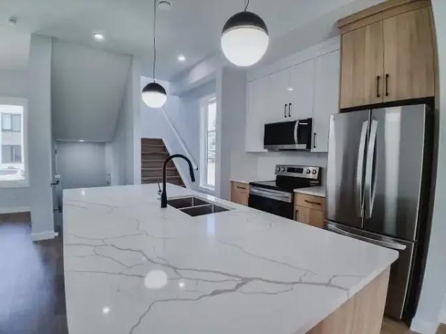 Townhouse for rent in Northwest, Alberta