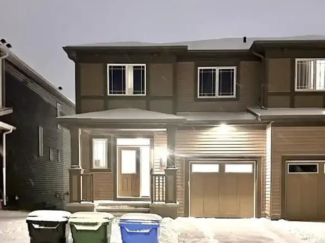 Townhouse for rent in Northwest, Alberta