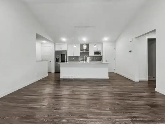 Townhouse for rent in Northwest, Alberta
