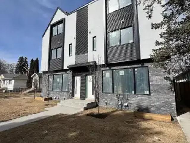Townhouse for rent in Northwest, Alberta