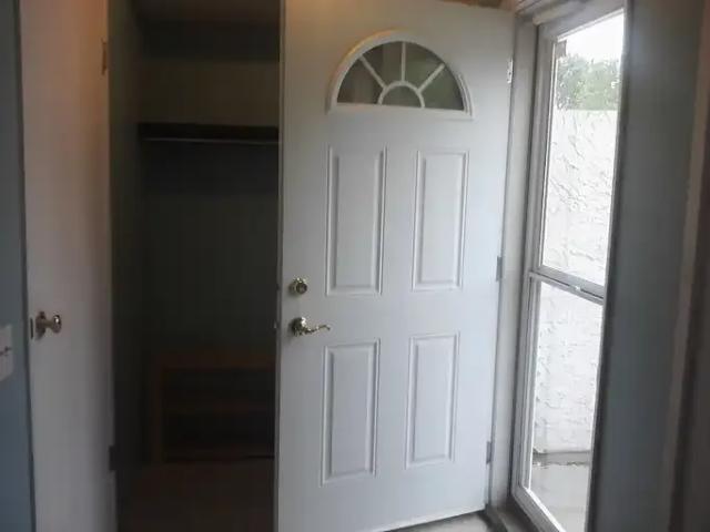 Townhouse for rent in Northwest, Alberta
